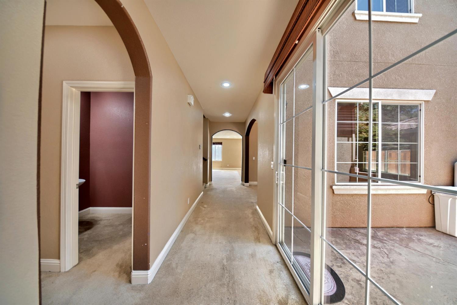 2153 Saddlebrook Ln, Oakdale, CA 95361