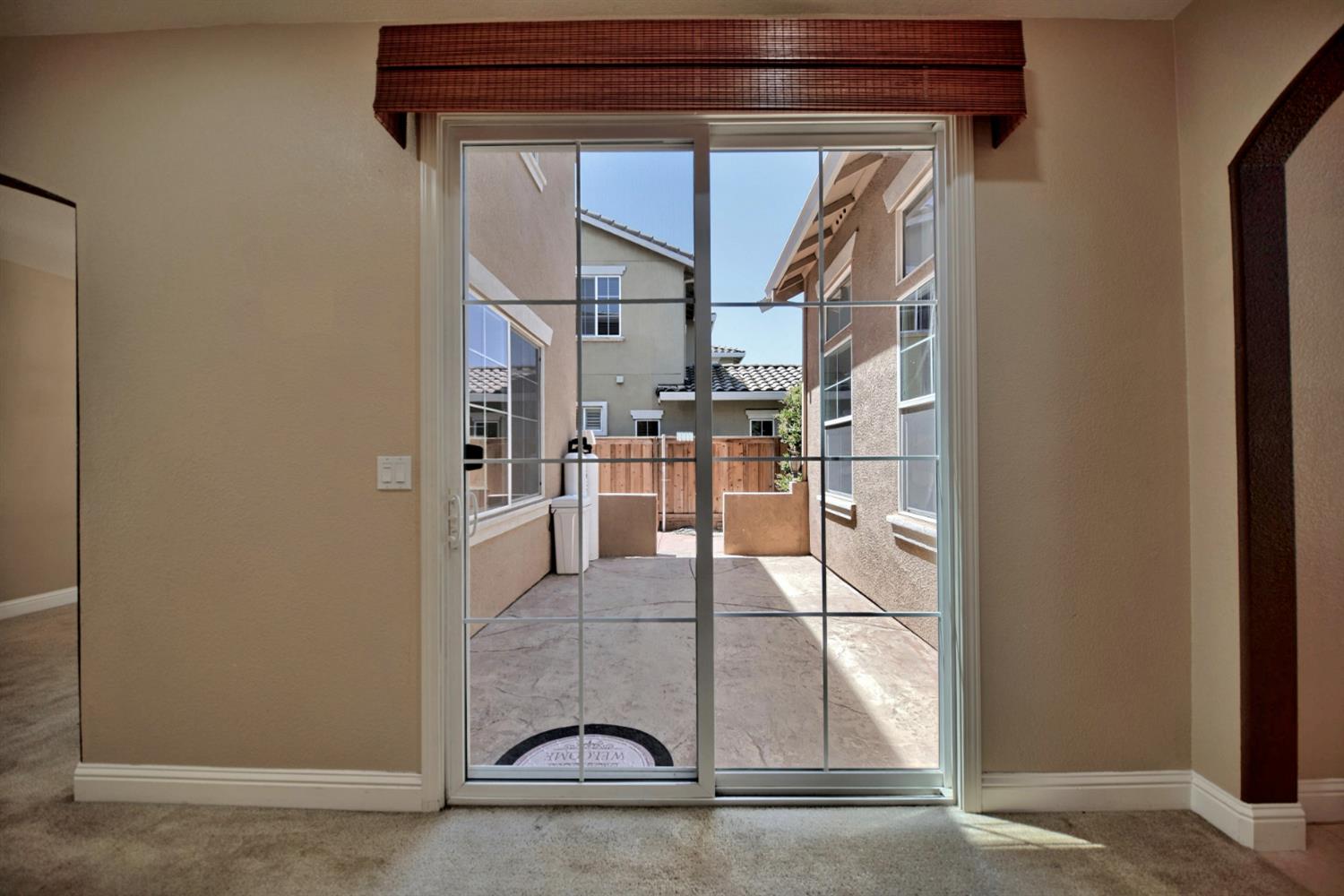 2153 Saddlebrook Ln, Oakdale, CA 95361