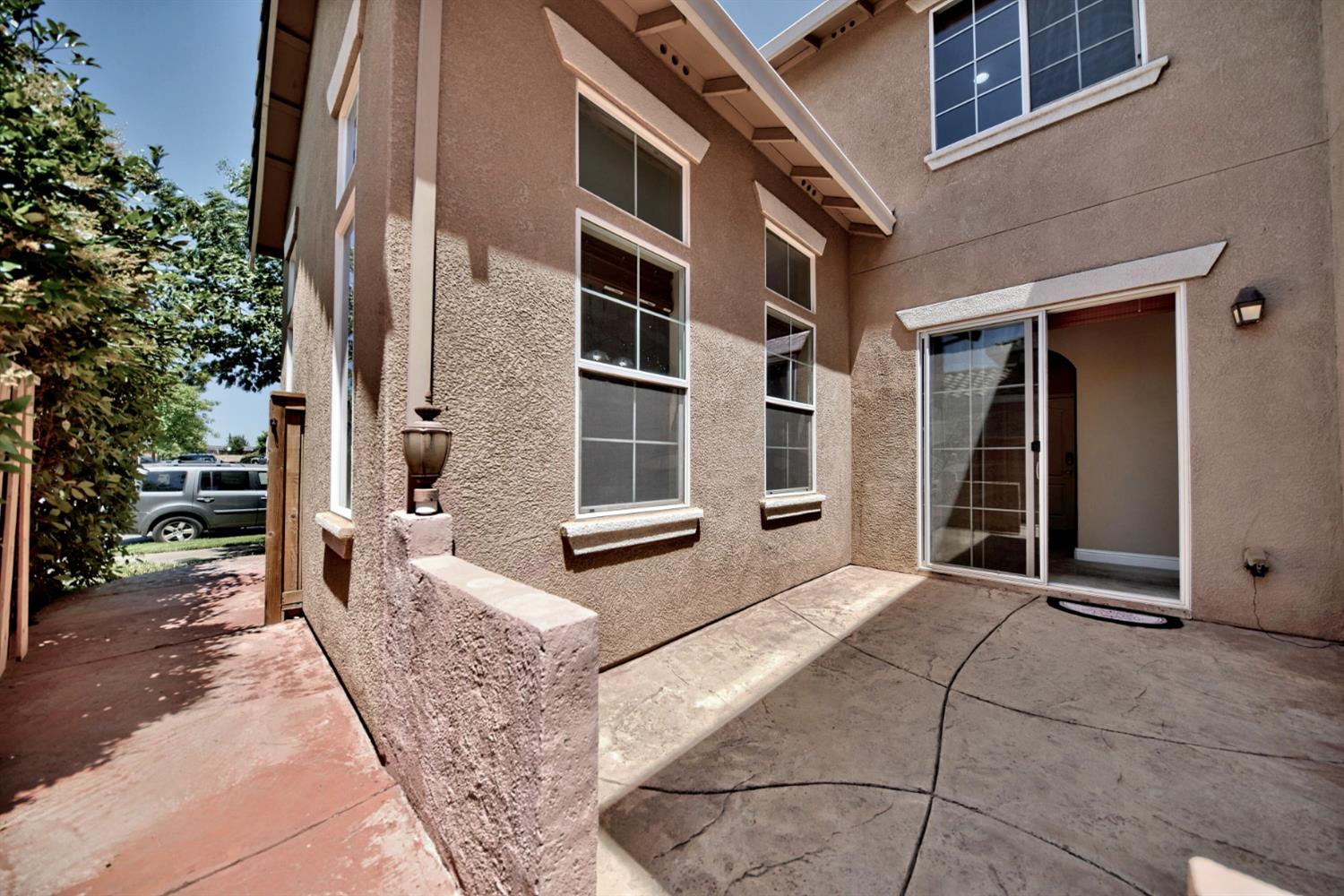 2153 Saddlebrook Ln, Oakdale, CA 95361