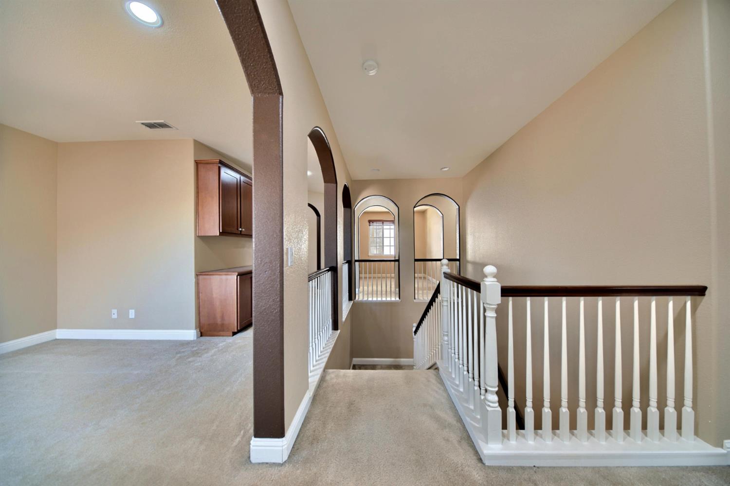 2153 Saddlebrook Ln, Oakdale, CA 95361
