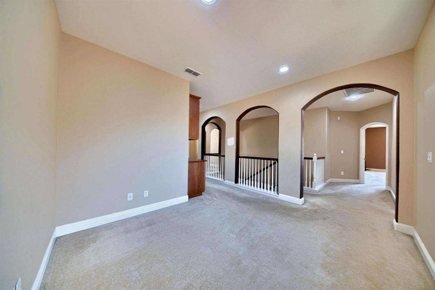 2153 Saddlebrook Ln, Oakdale, CA 95361