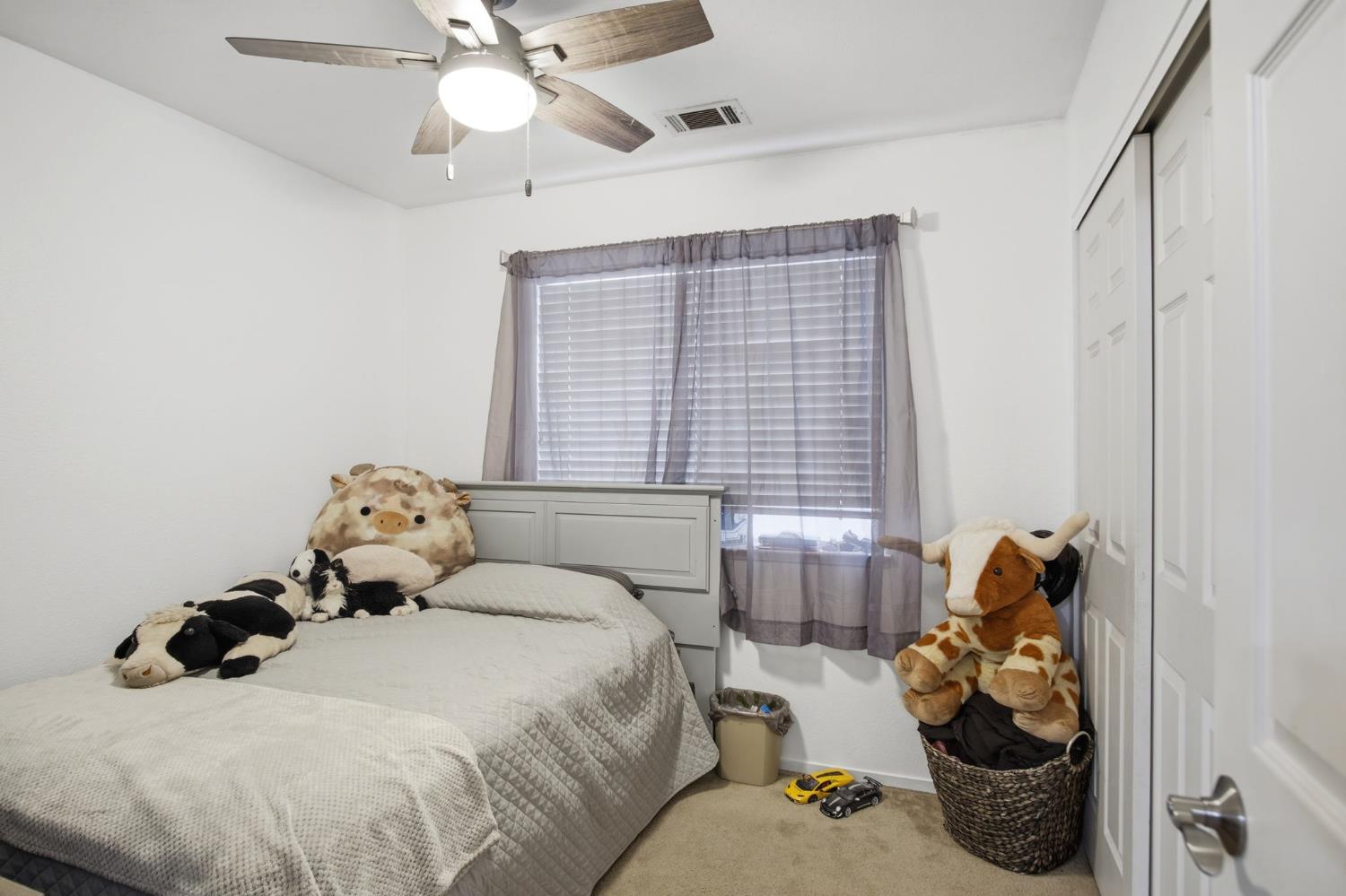 2536 Courtney Ct, Riverbank, CA 95367