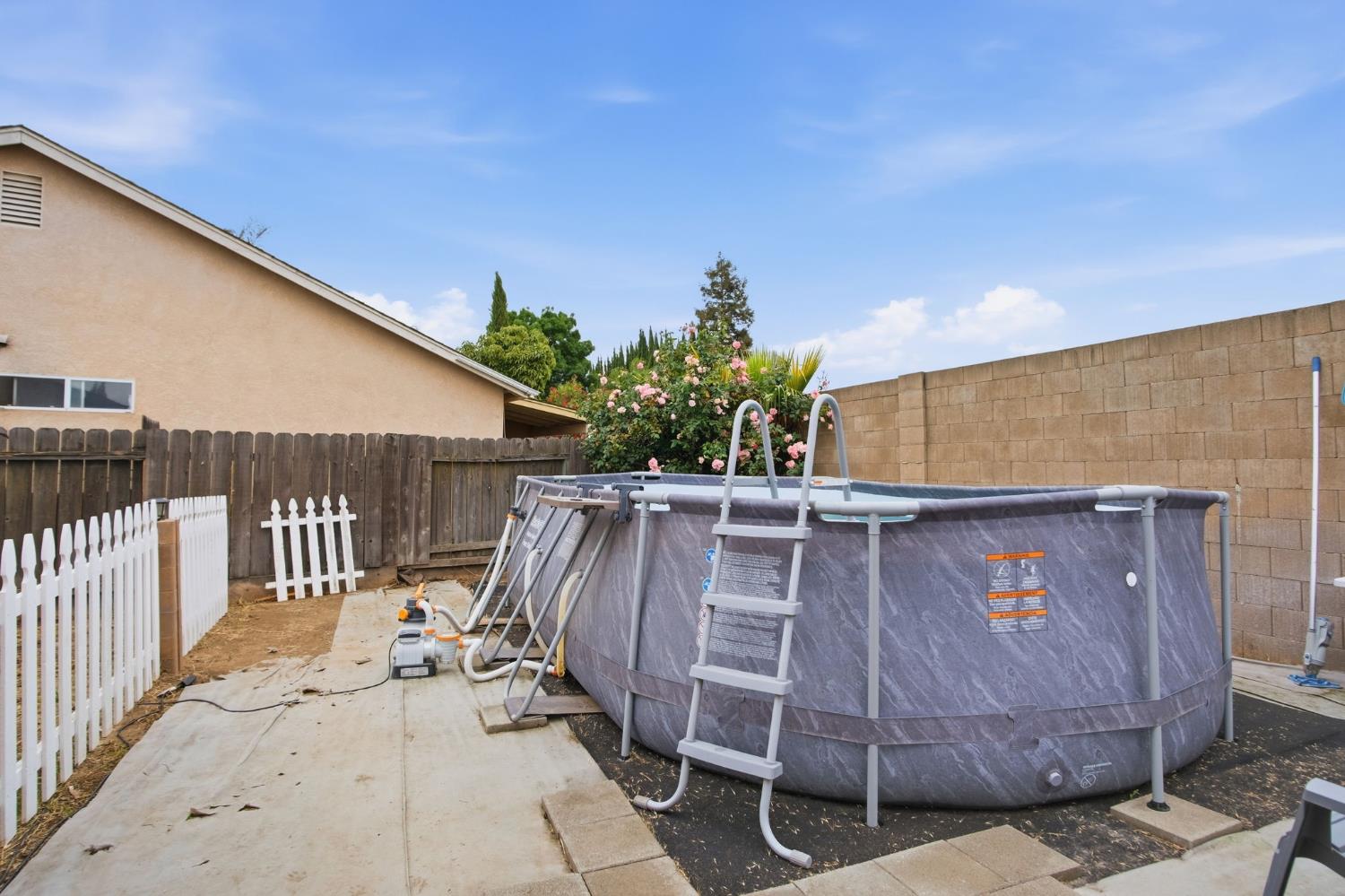 2536 Courtney Ct, Riverbank, CA 95367