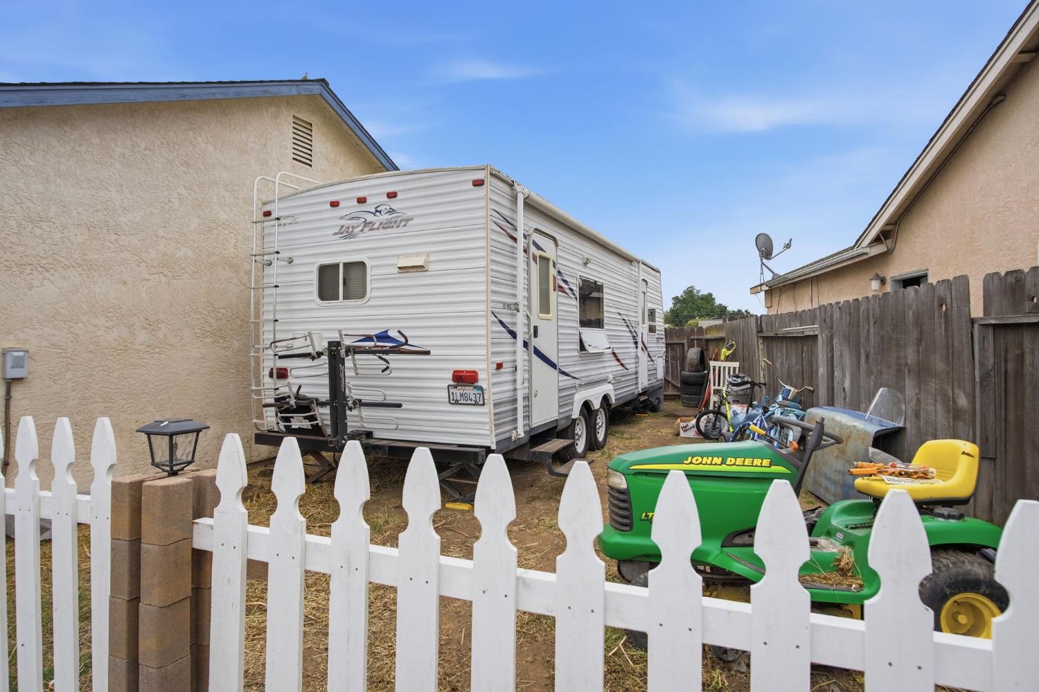 2536 Courtney Ct, Riverbank, CA 95367