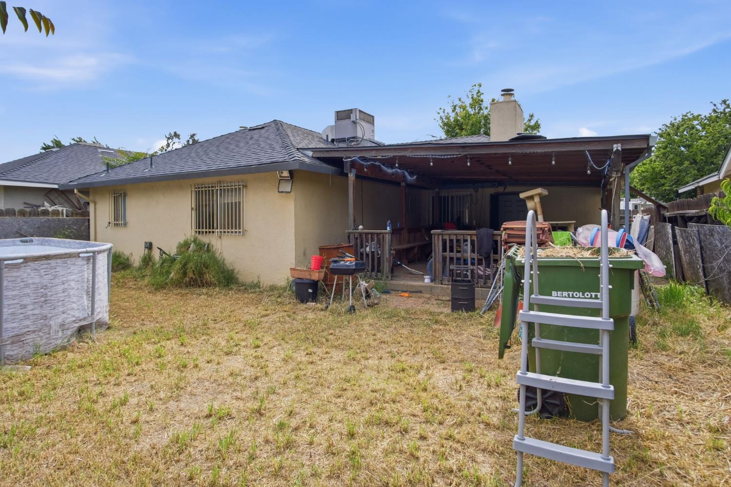 500 Lenore Dr, Modesto, CA 95351