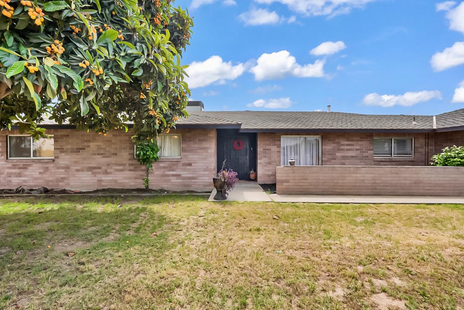 7119 Mercedes Ave, Winton, CA 95388