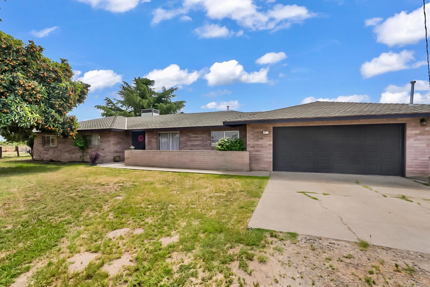 7119 Mercedes Ave, Winton, CA 95388
