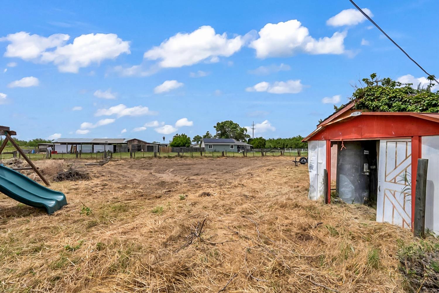 7119 Mercedes Ave, Winton, CA 95388