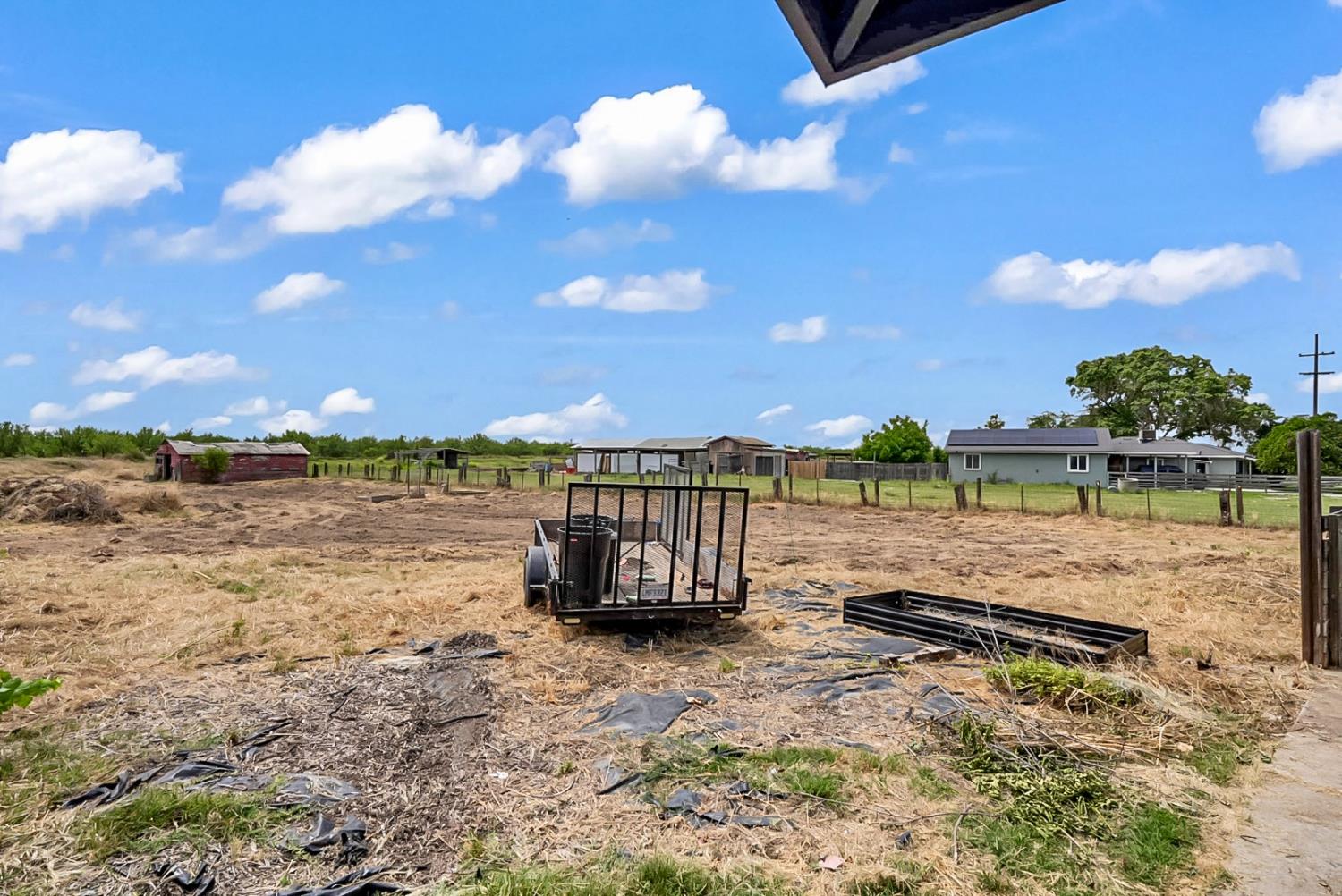 7119 Mercedes Ave, Winton, CA 95388