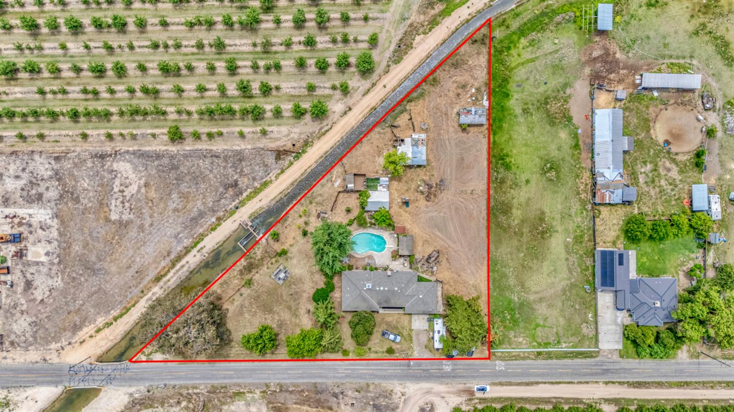 7119 Mercedes Ave, Winton, CA 95388