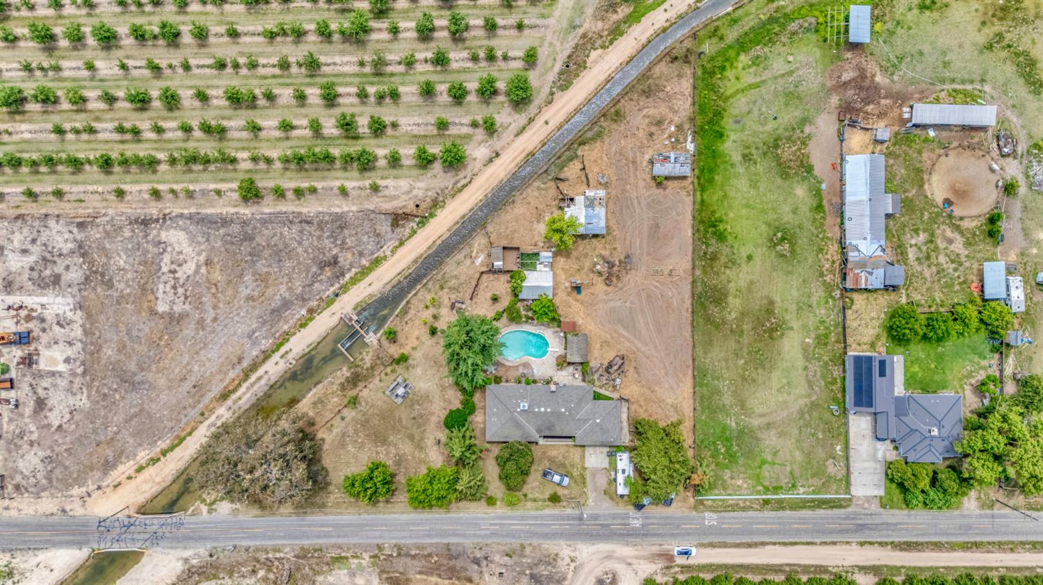 7119 Mercedes Ave, Winton, CA 95388