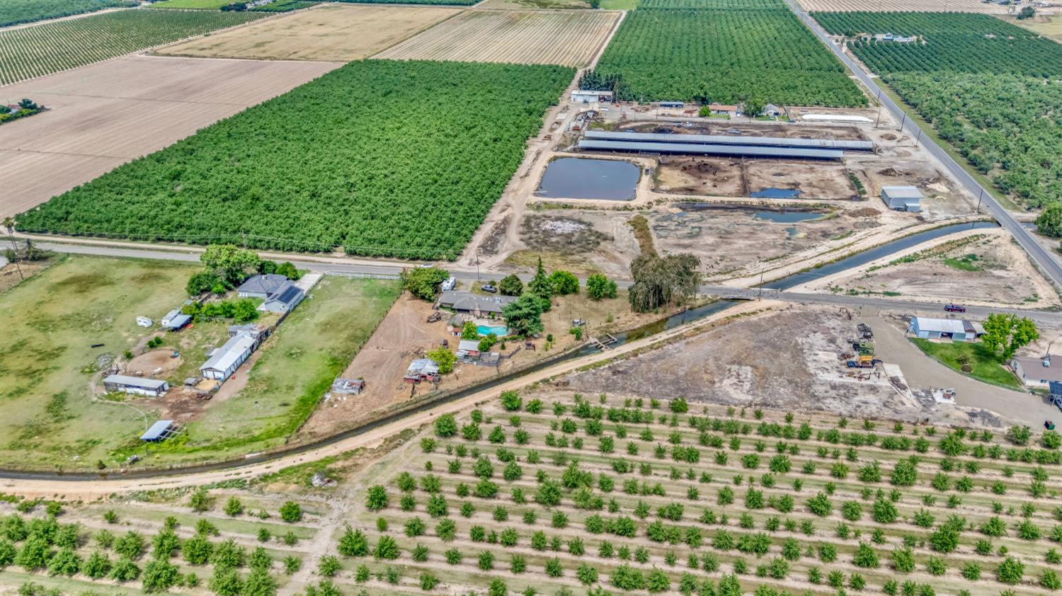 7119 Mercedes Ave, Winton, CA 95388