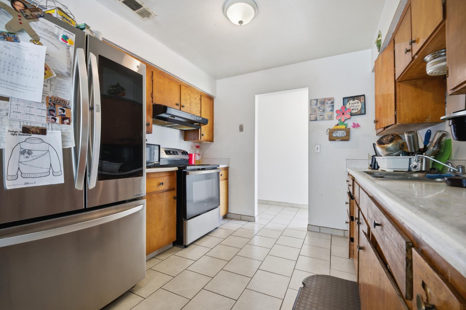 2250 Emerson Ave, Merced, CA 95341