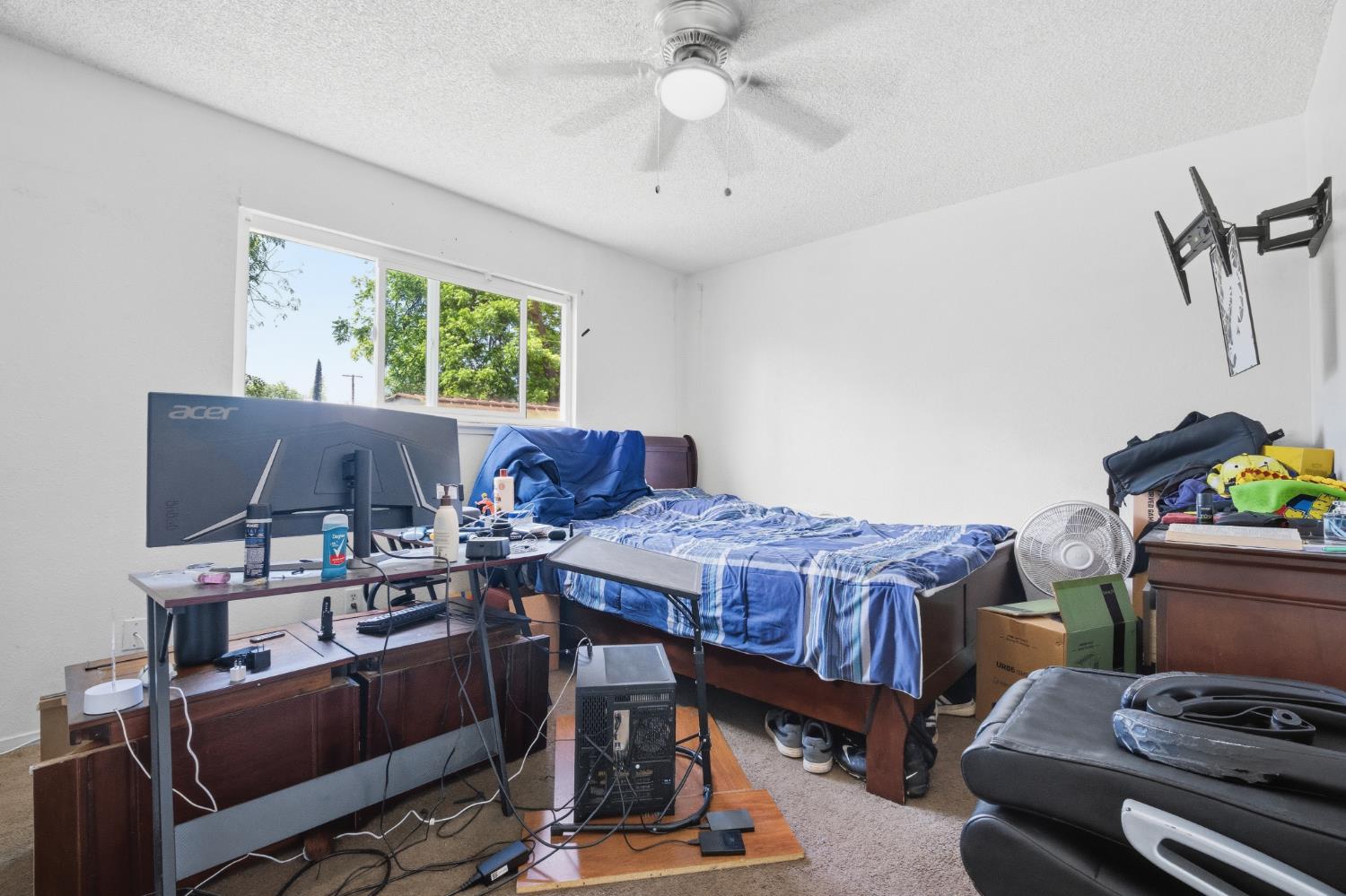 2250 Emerson Ave, Merced, CA 95341