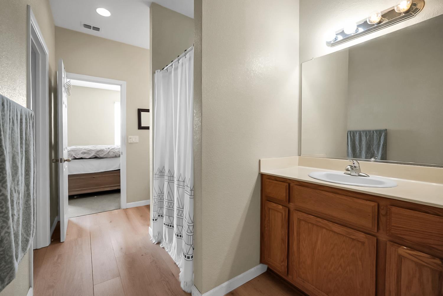 1721 Norwood Heights Ln, Ceres, CA 95307