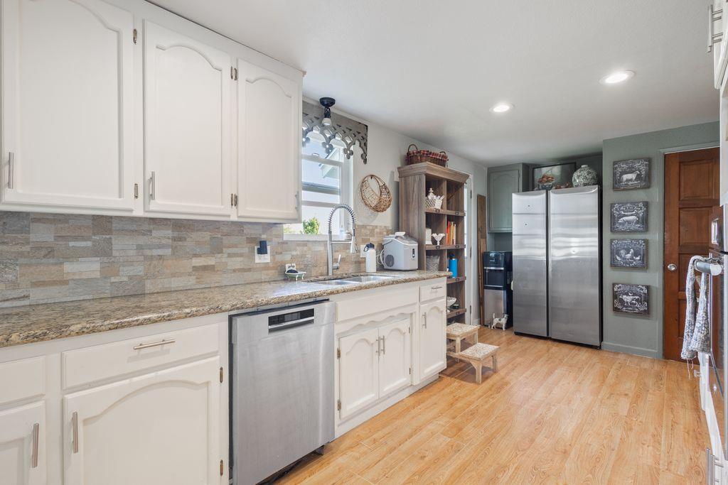13513 Vineyard Rd, Waterford, CA 95386