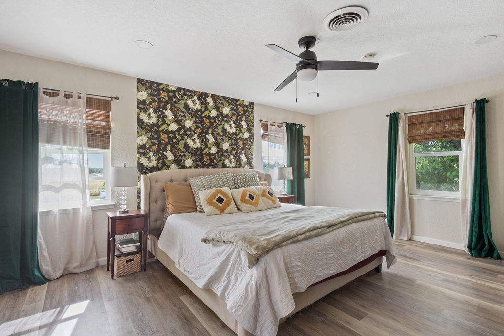 13513 Vineyard Rd, Waterford, CA 95386