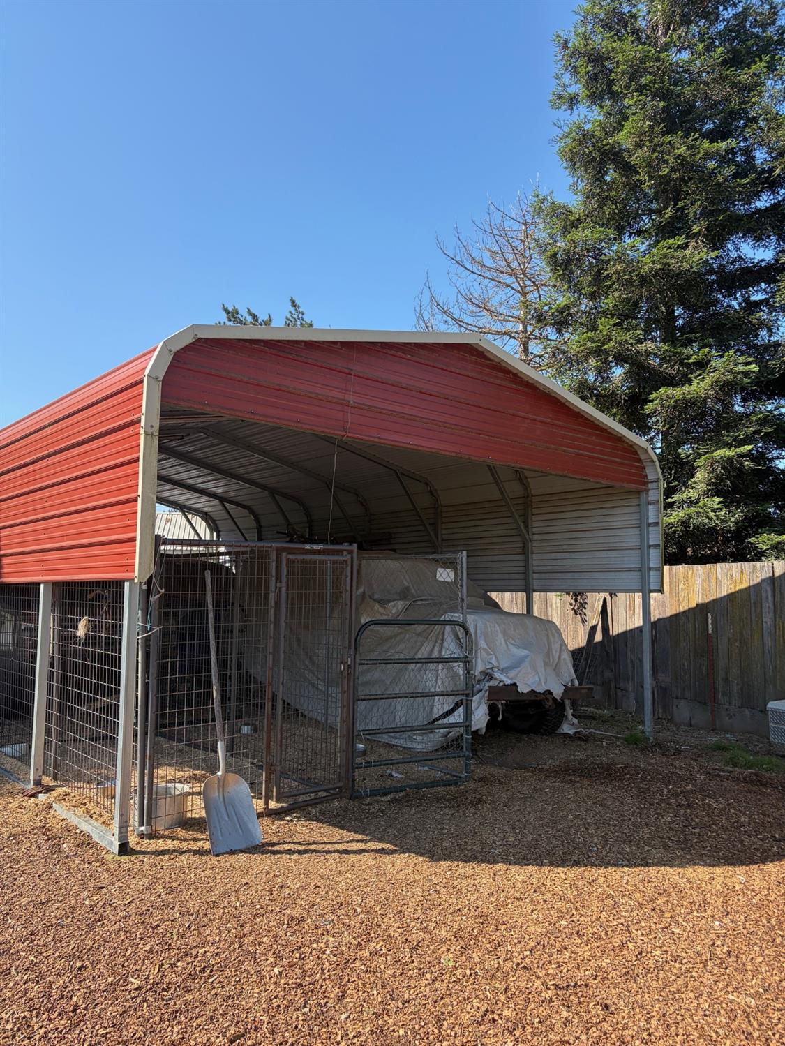 13513 Vineyard Rd, Waterford, CA 95386