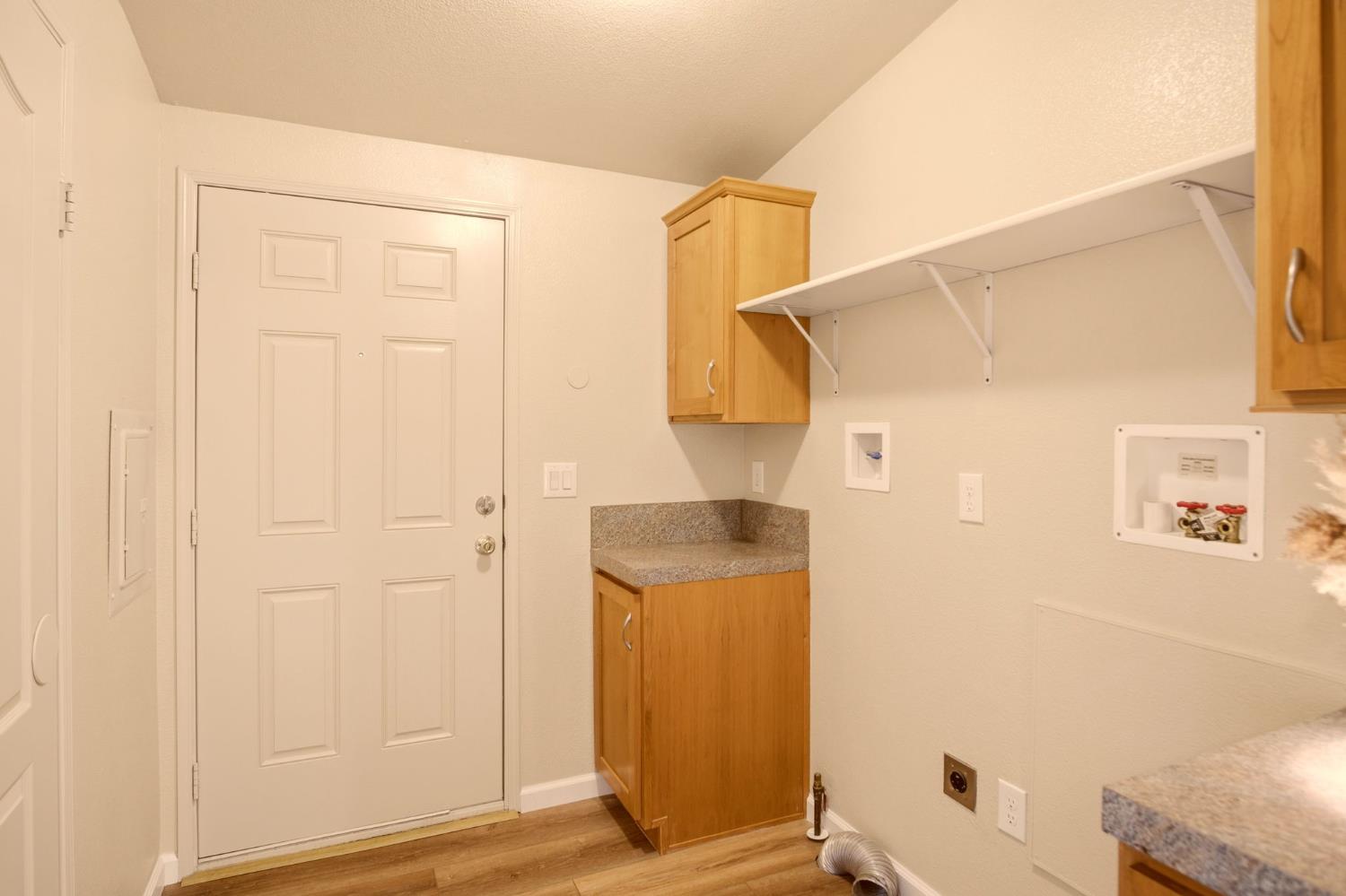 145 Dory Ln, Modesto, CA 95356