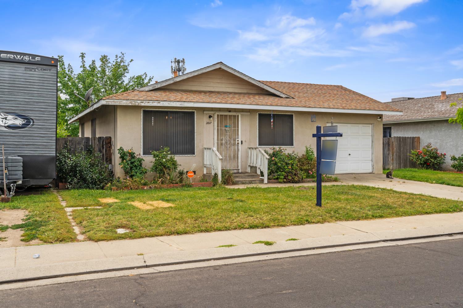 2817 5th St, Hughson, CA 95326