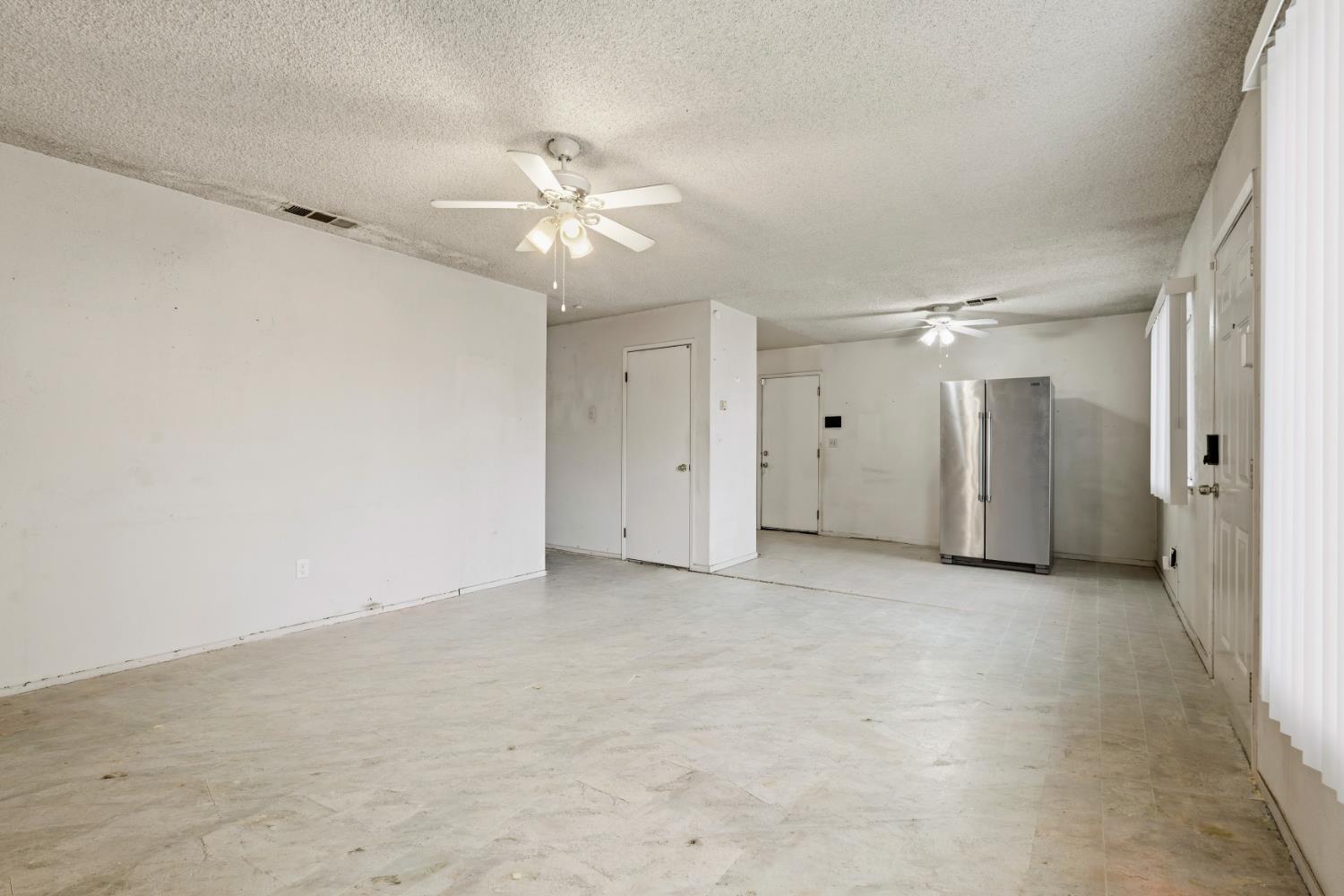 2817 5th St, Hughson, CA 95326
