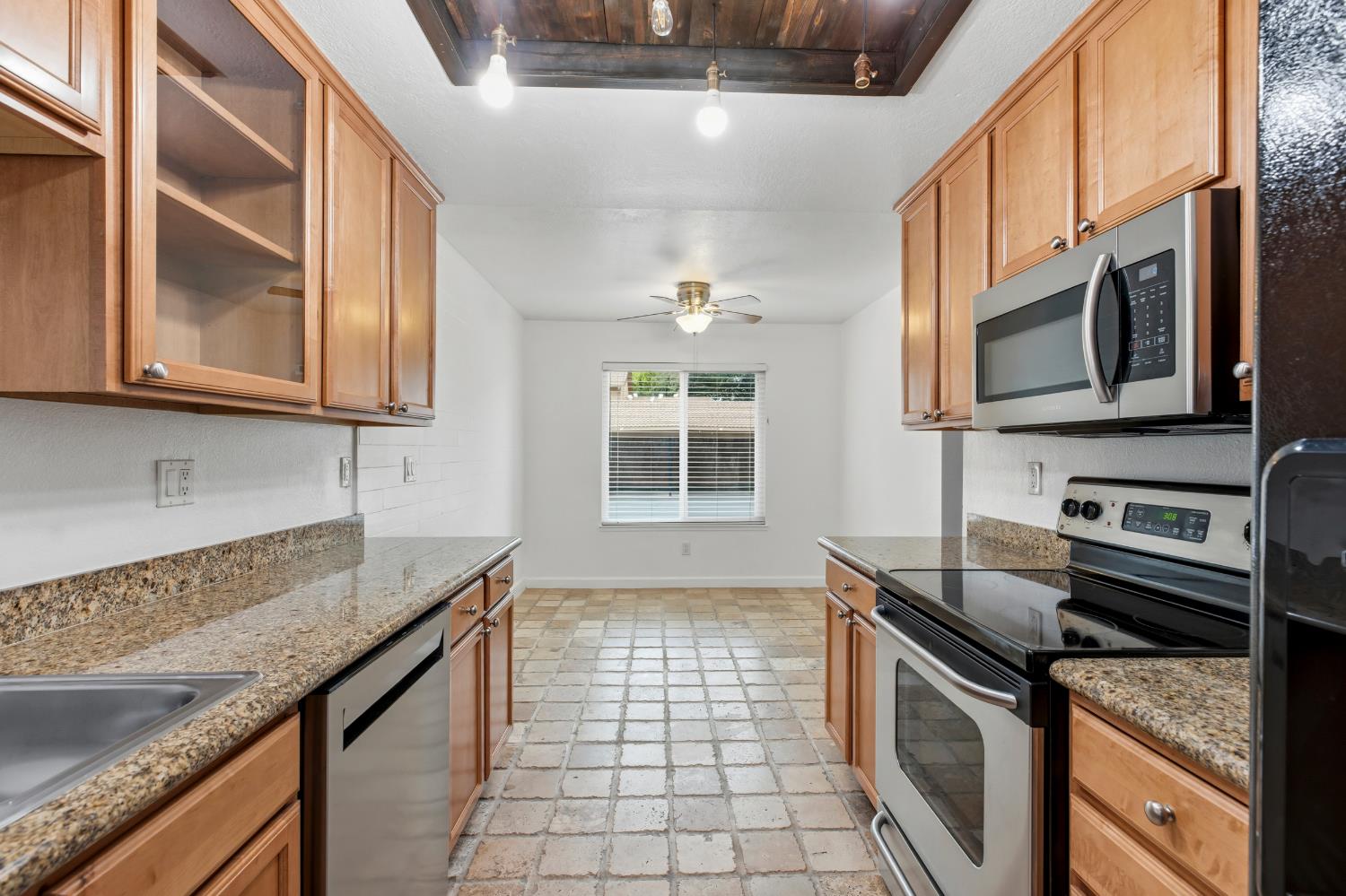 4009 Elmo Loop #A, Modesto, CA 95356