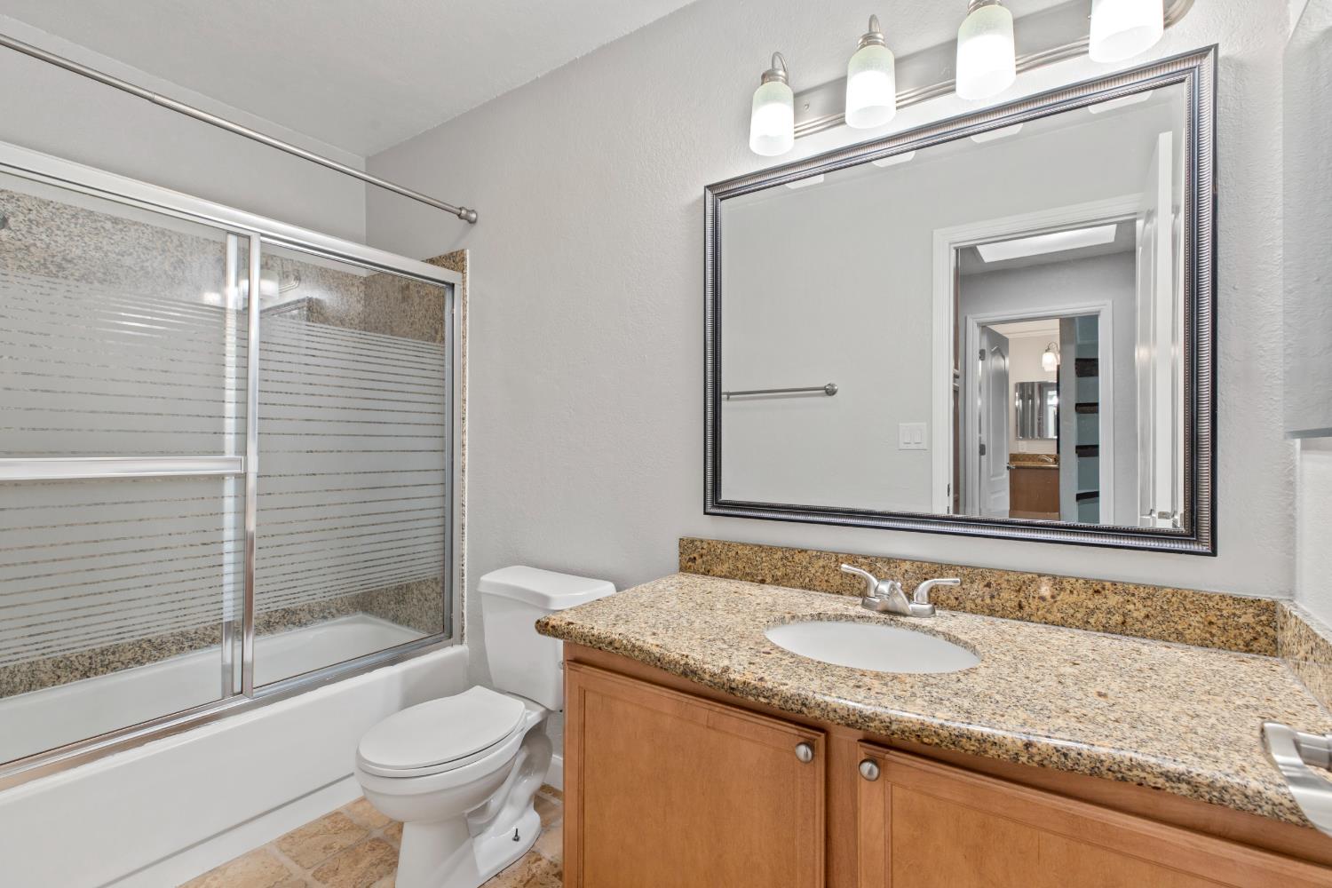 4009 Elmo Loop #A, Modesto, CA 95356