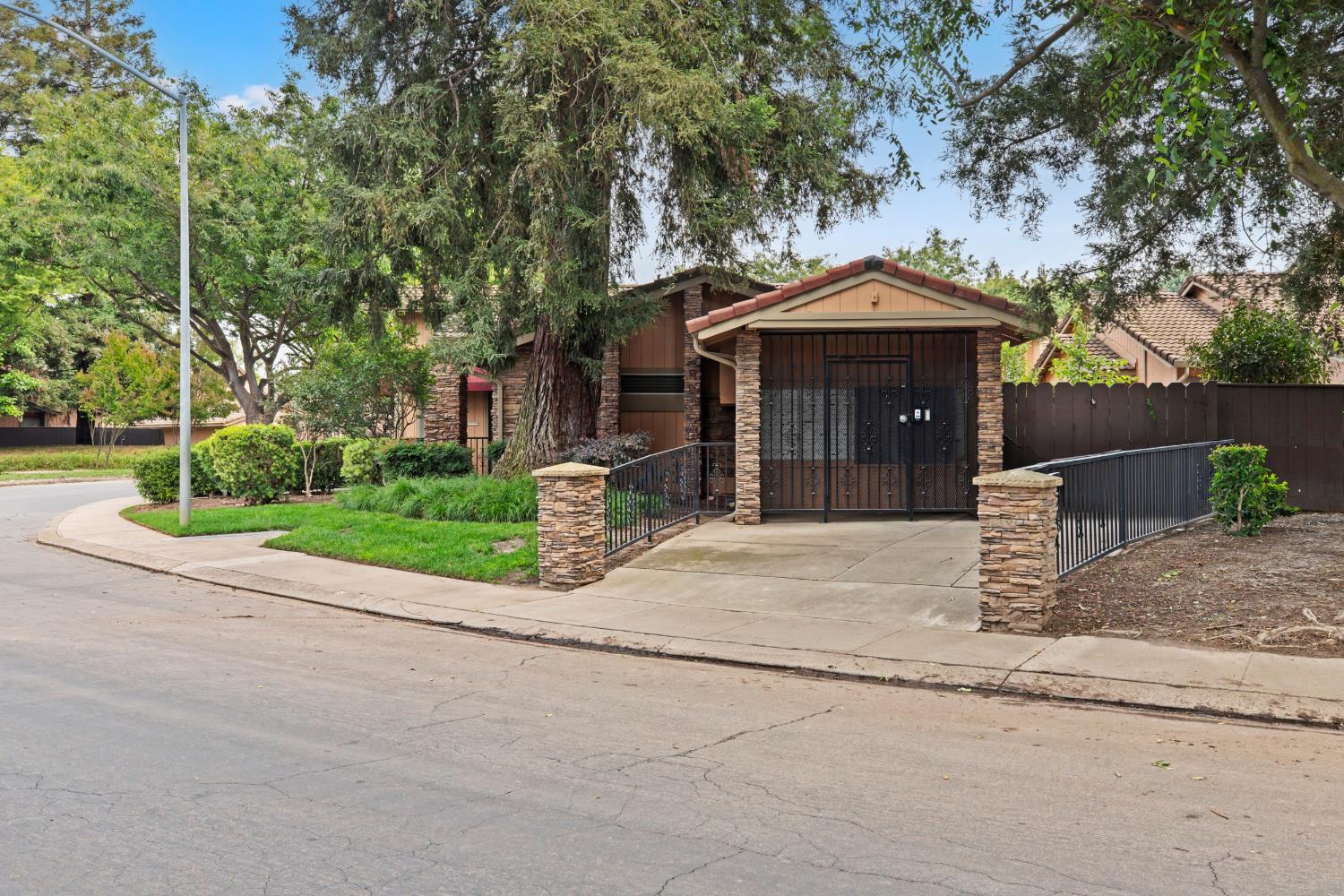 4009 Elmo Loop #A, Modesto, CA 95356