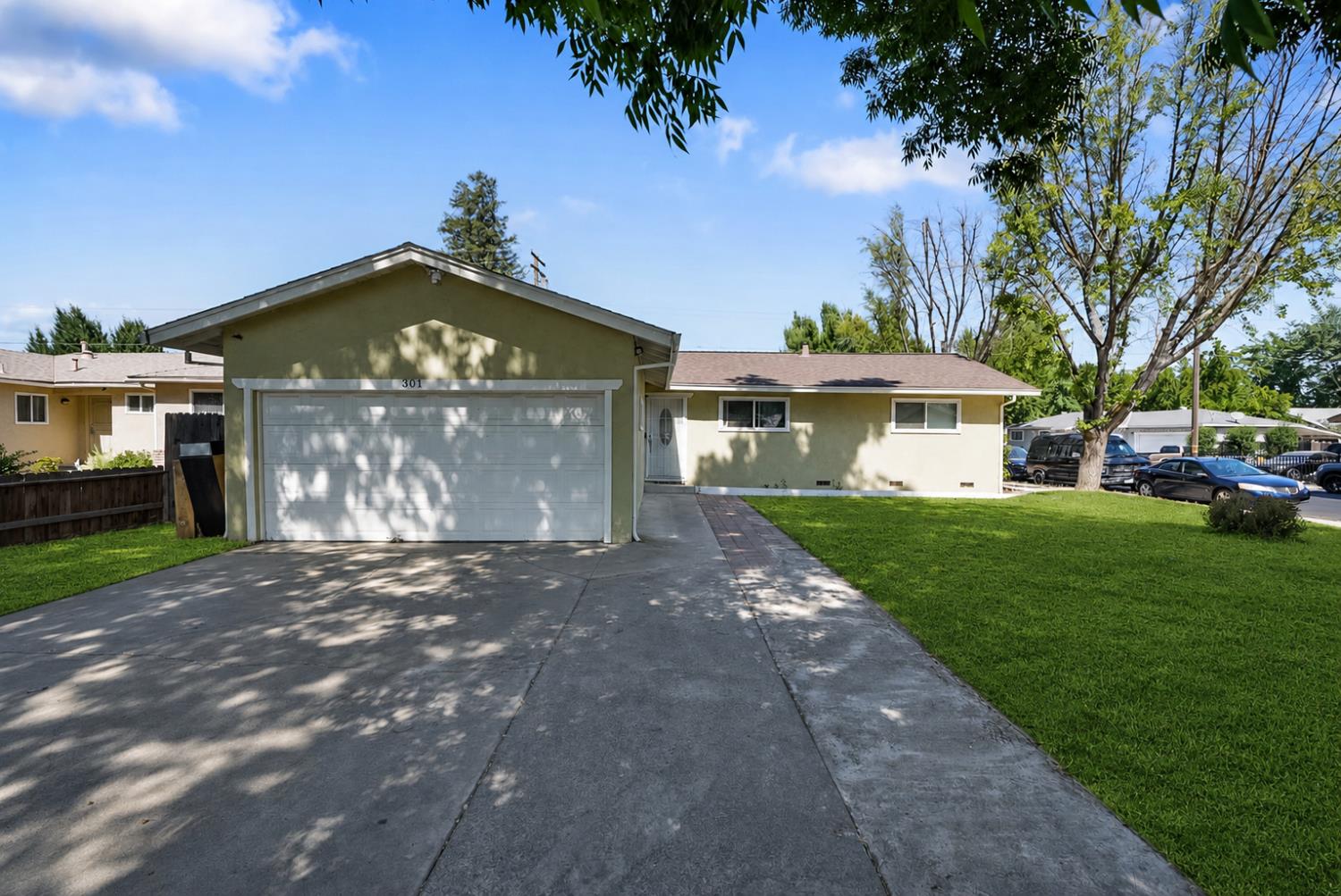 301 S Emerald Ave, Modesto, CA 95351