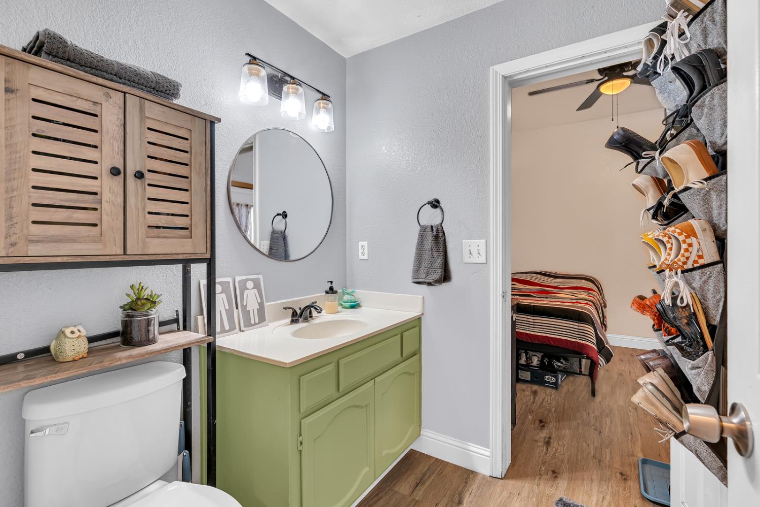 725 Mckinley St, Los Banos, CA 93635
