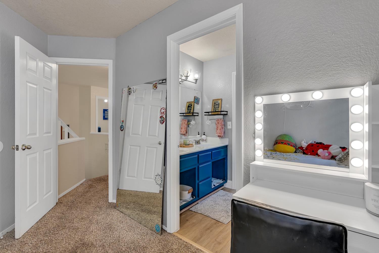 725 Mckinley St, Los Banos, CA 93635