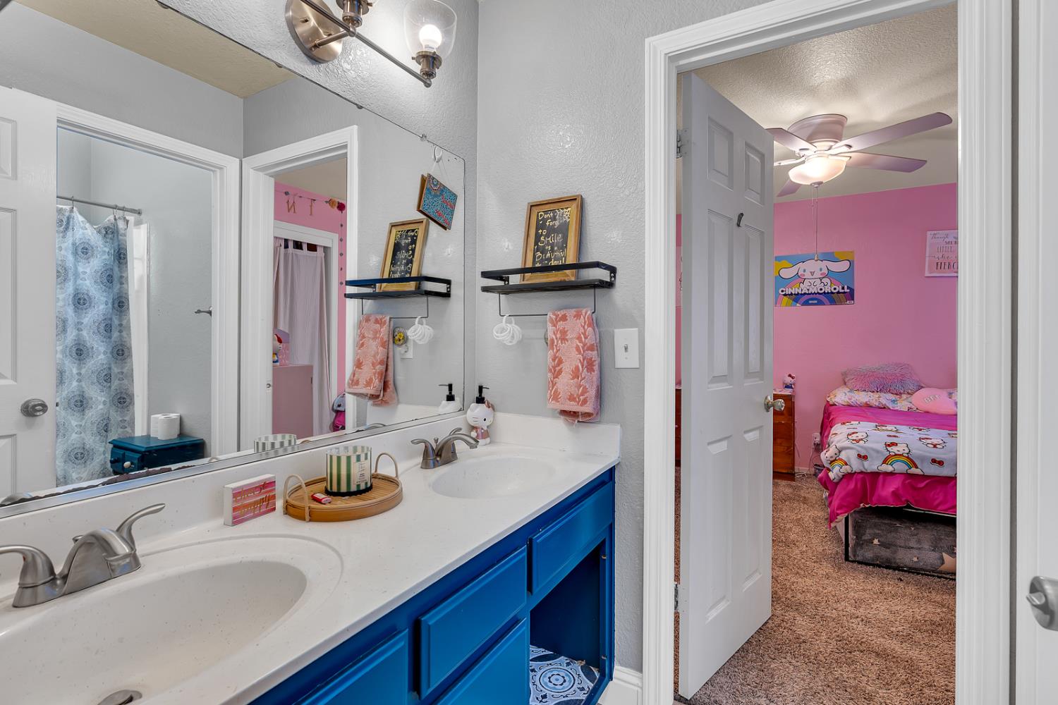 725 Mckinley St, Los Banos, CA 93635