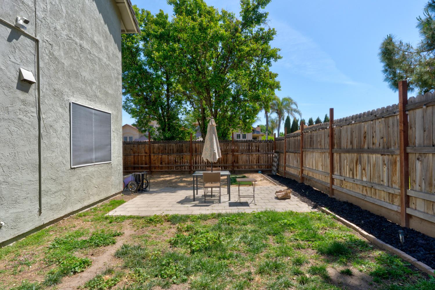 725 Mckinley St, Los Banos, CA 93635