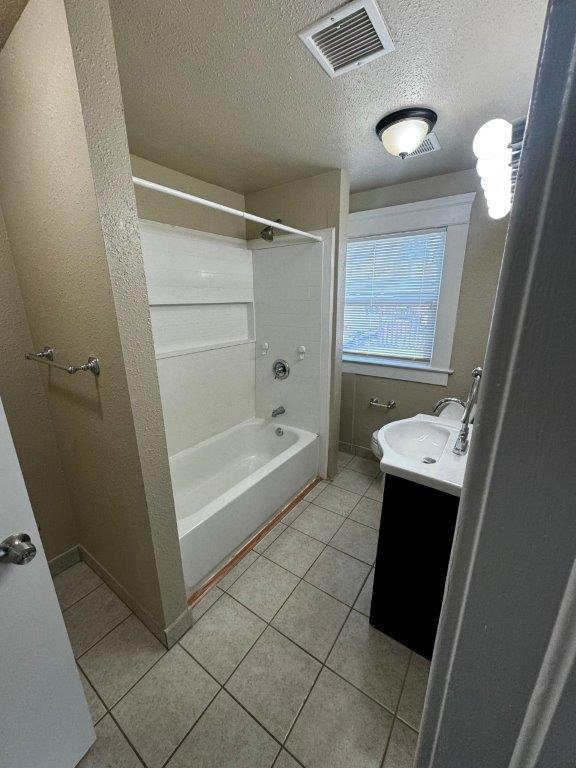 365 N Echo Ave, Fresno, CA 93701