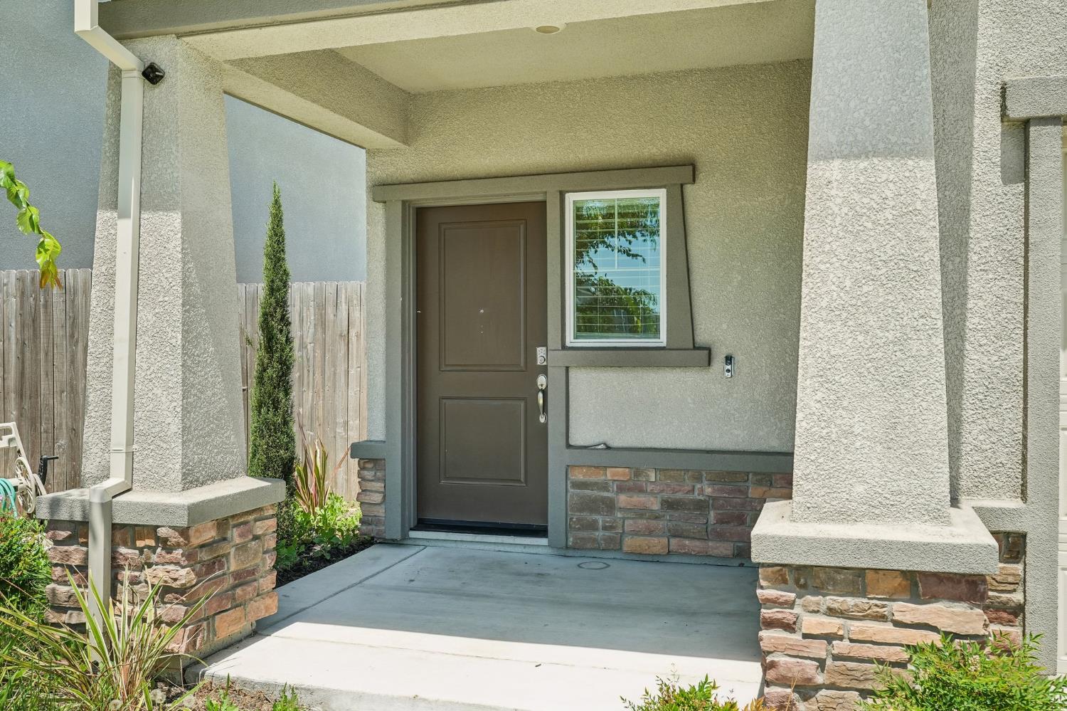 123 Traverso St, Manteca, CA 95336