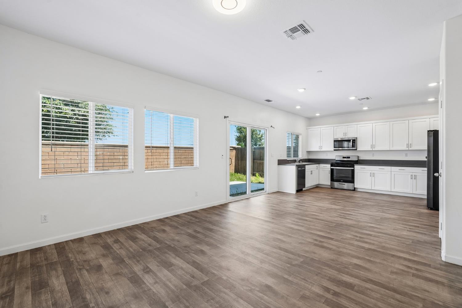 123 Traverso St, Manteca, CA 95336