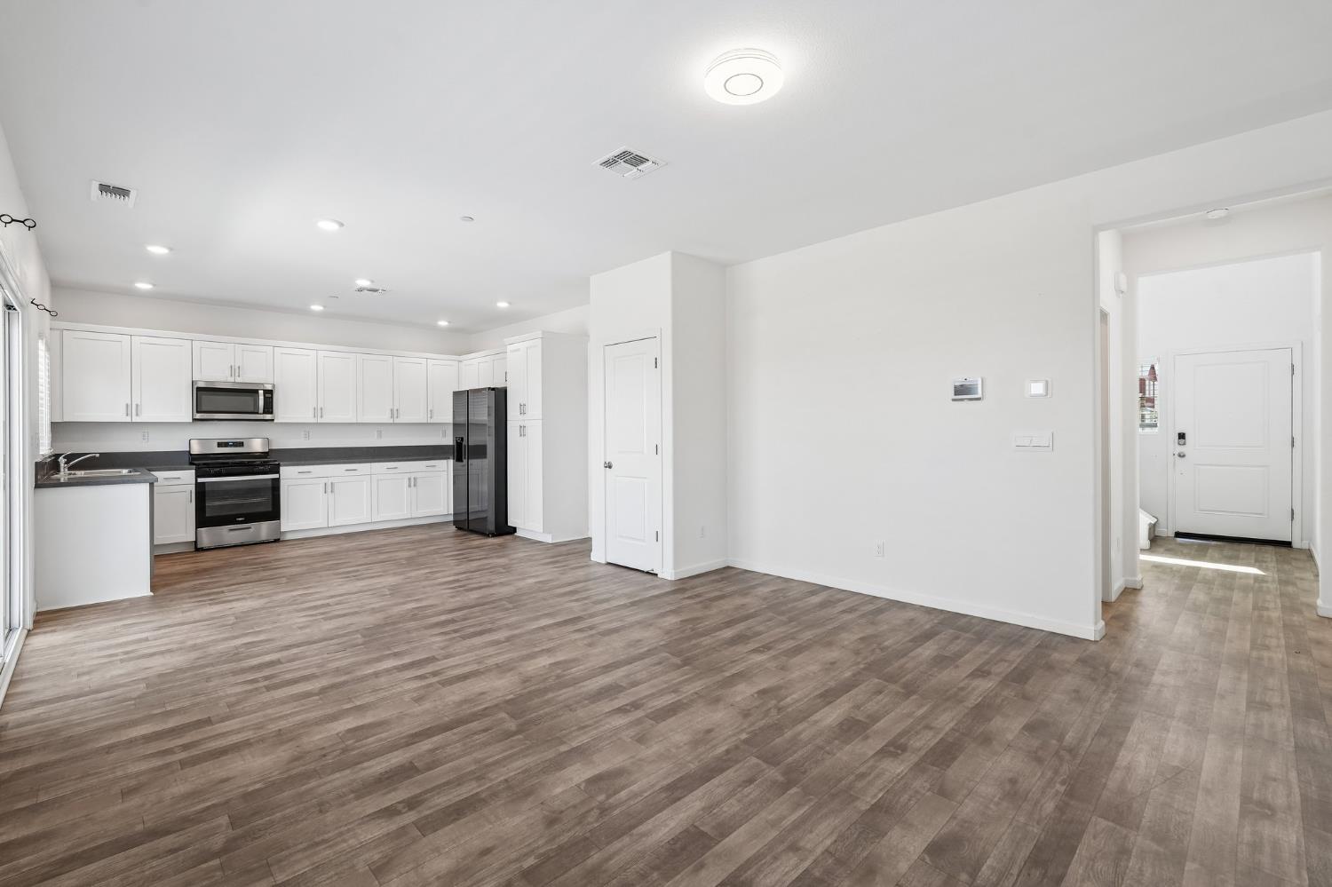 123 Traverso St, Manteca, CA 95336