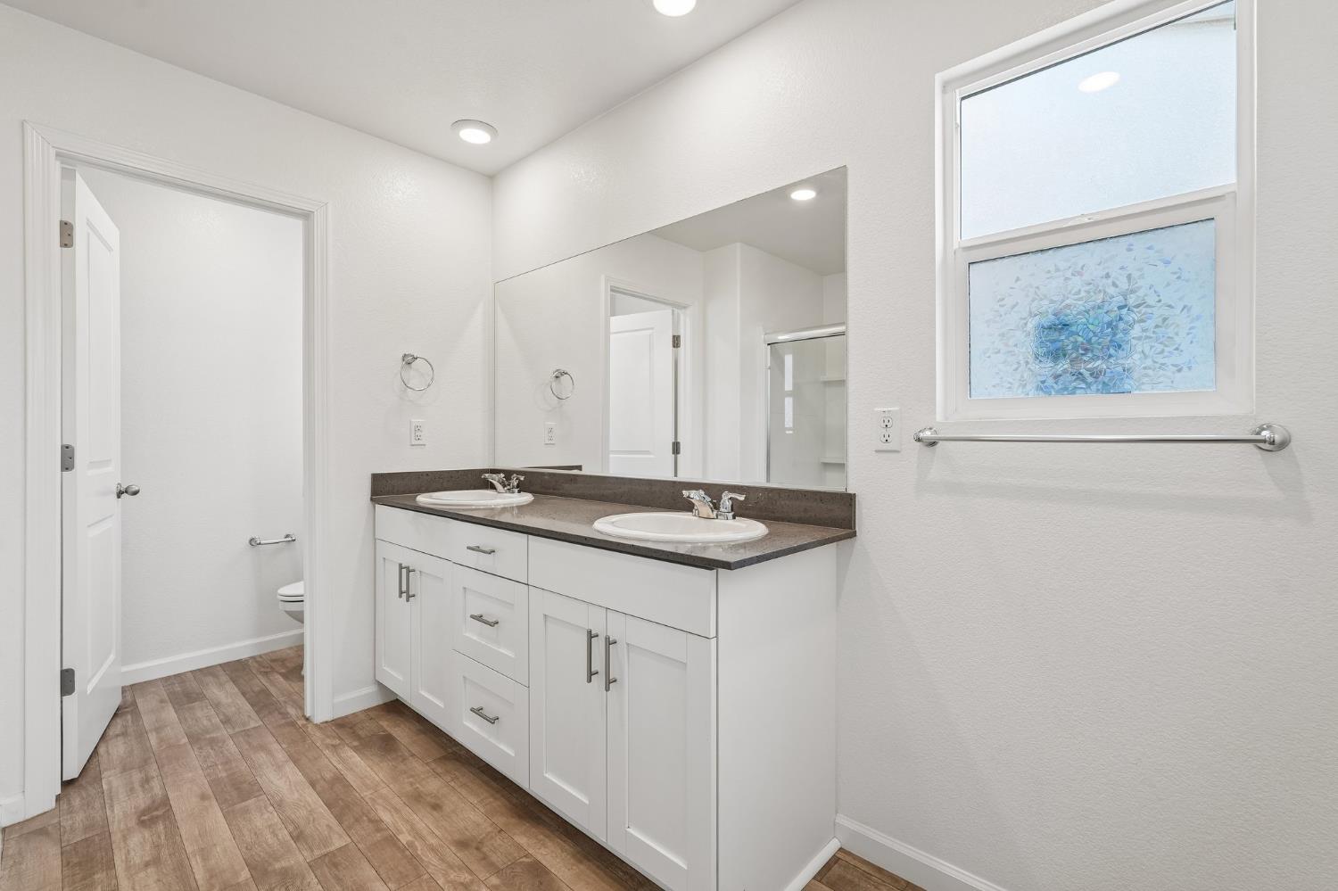 123 Traverso St, Manteca, CA 95336
