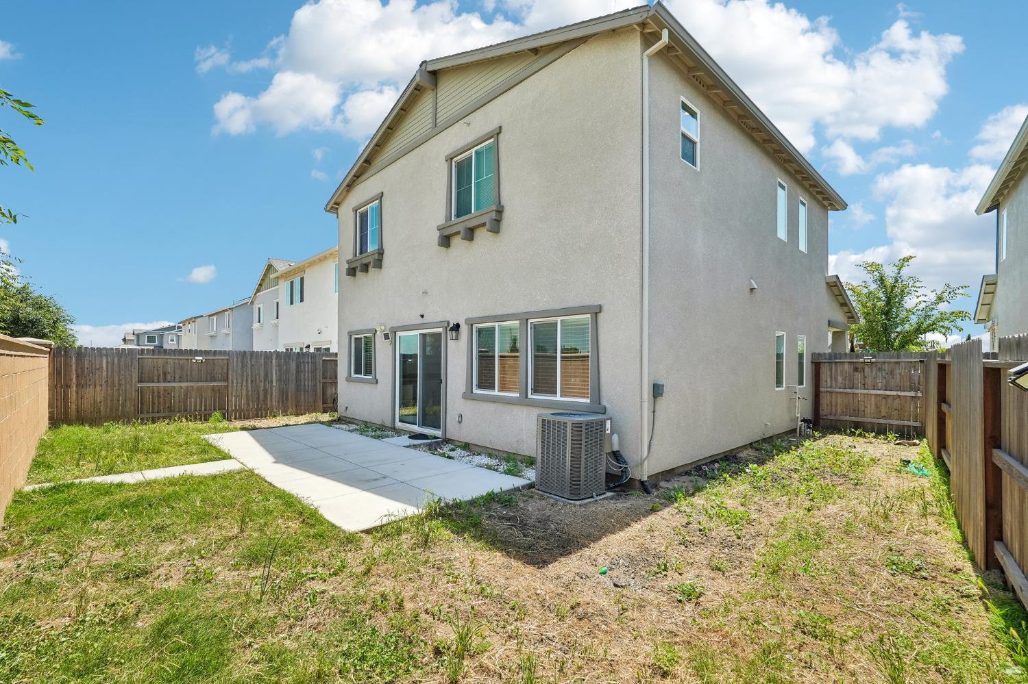 123 Traverso St, Manteca, CA 95336