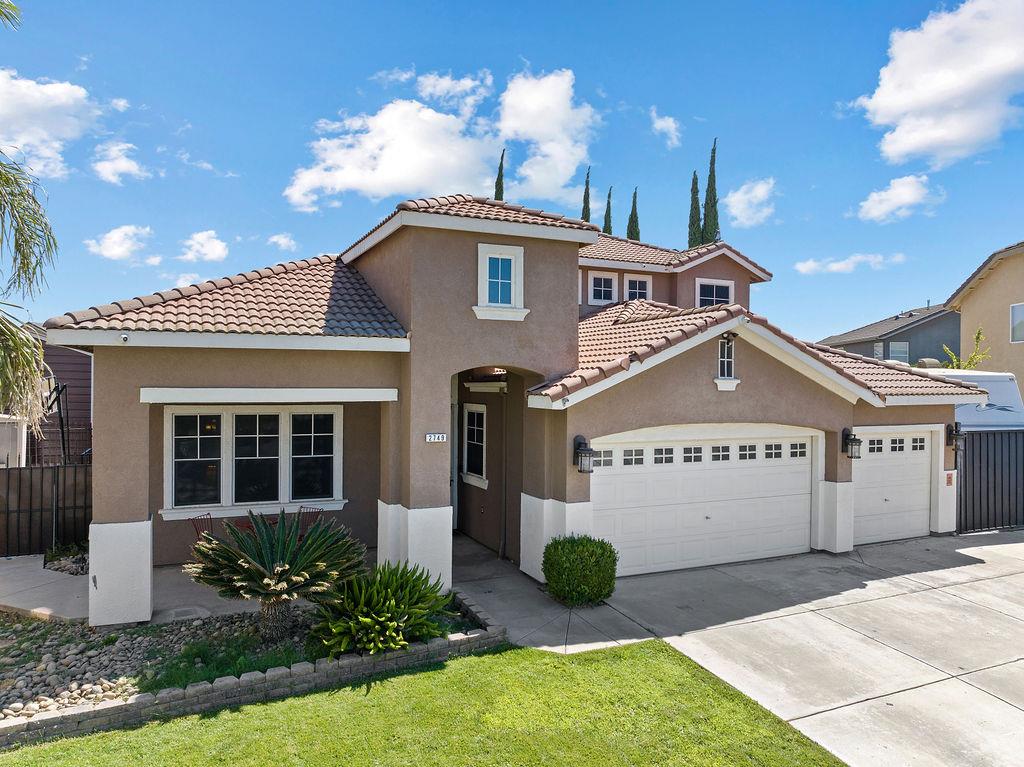 2749 Doubloon St, Riverbank, CA 95367