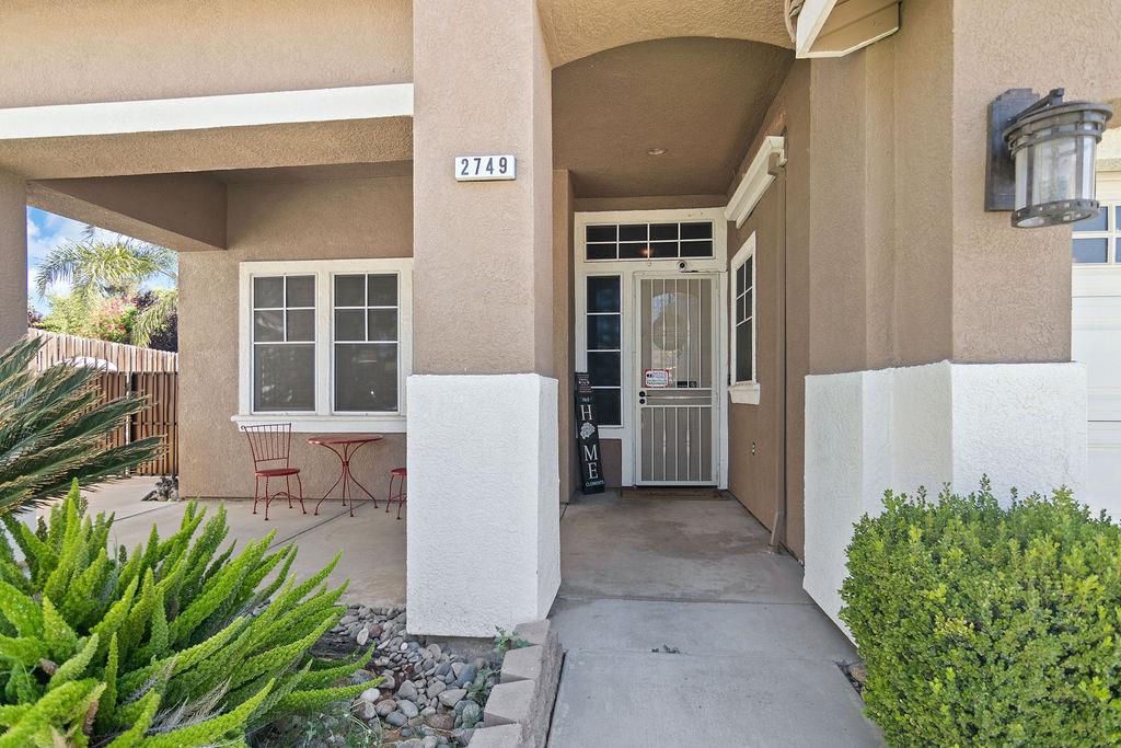 2749 Doubloon St, Riverbank, CA 95367