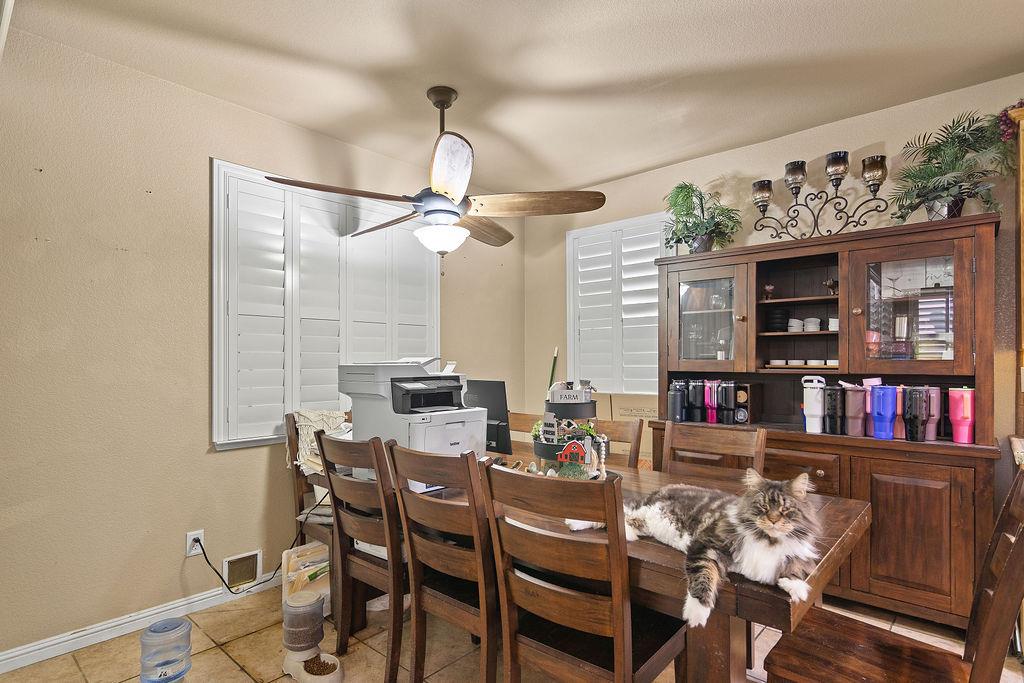 2749 Doubloon St, Riverbank, CA 95367