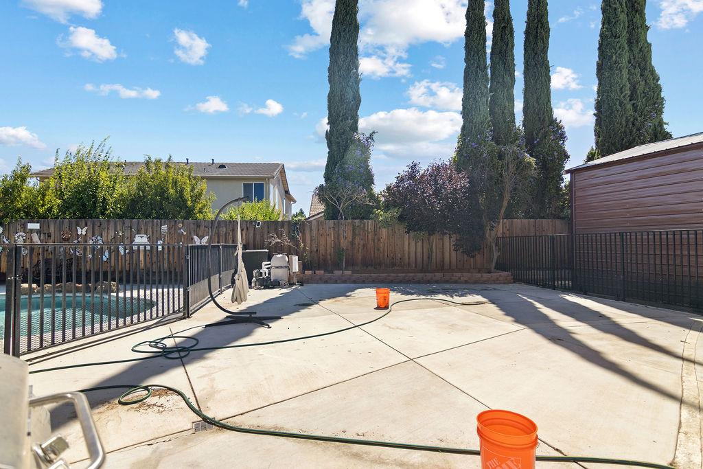 2749 Doubloon St, Riverbank, CA 95367