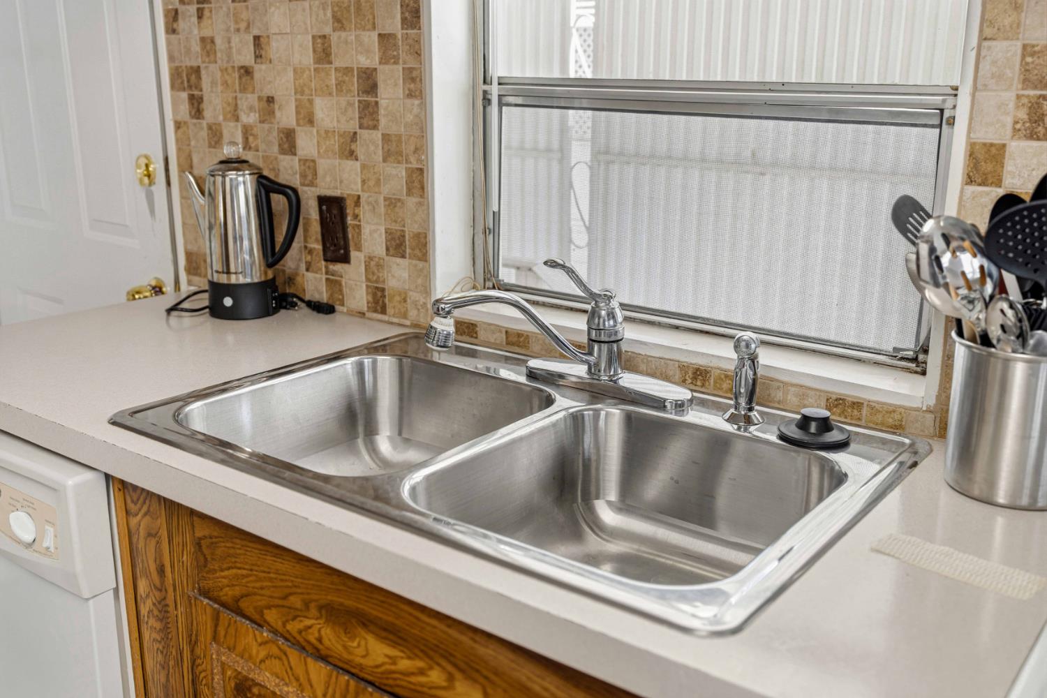 1200 S Carpenter Rd #38, Modesto, CA 95351