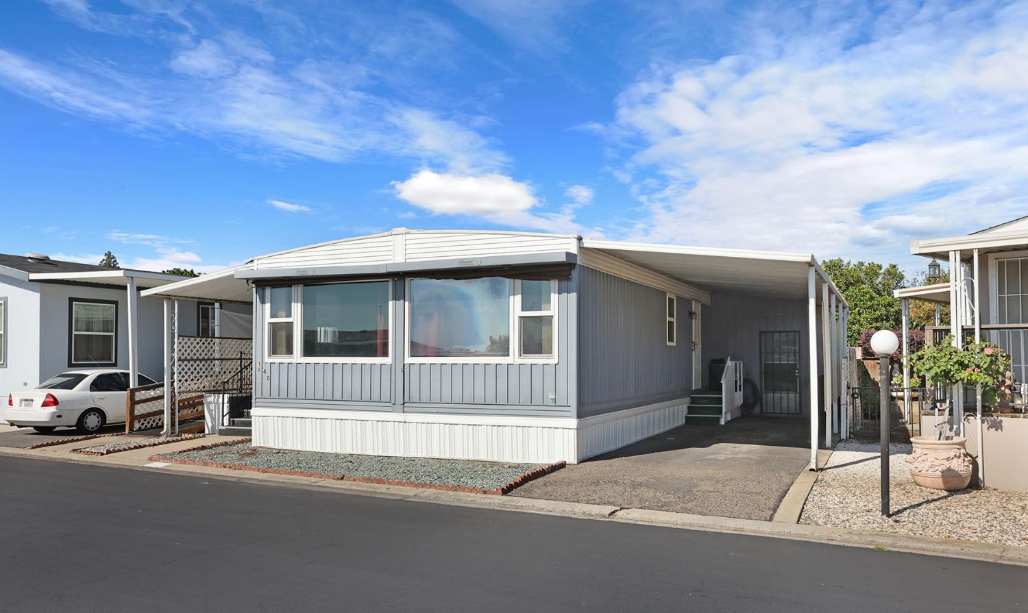 2505 Jackson Ave, Escalon, CA 95320