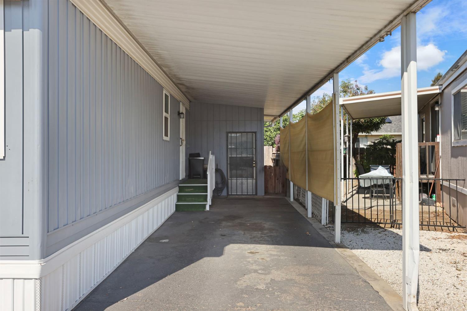 2505 Jackson Ave, Escalon, CA 95320
