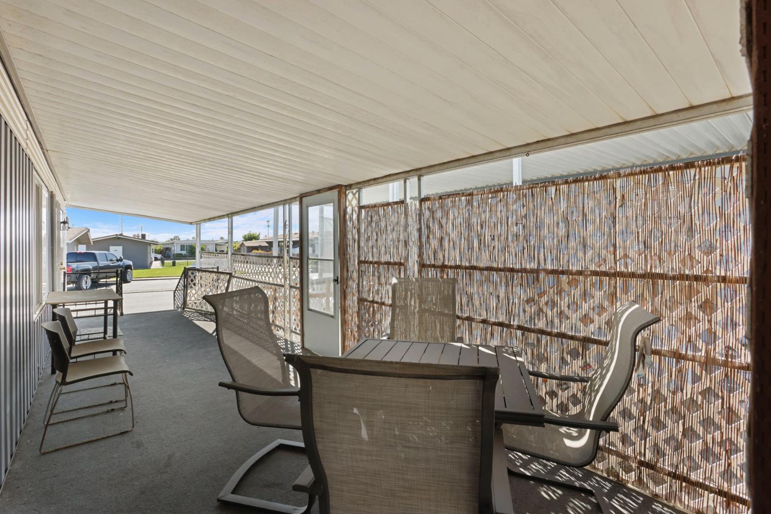 2505 Jackson Ave, Escalon, CA 95320