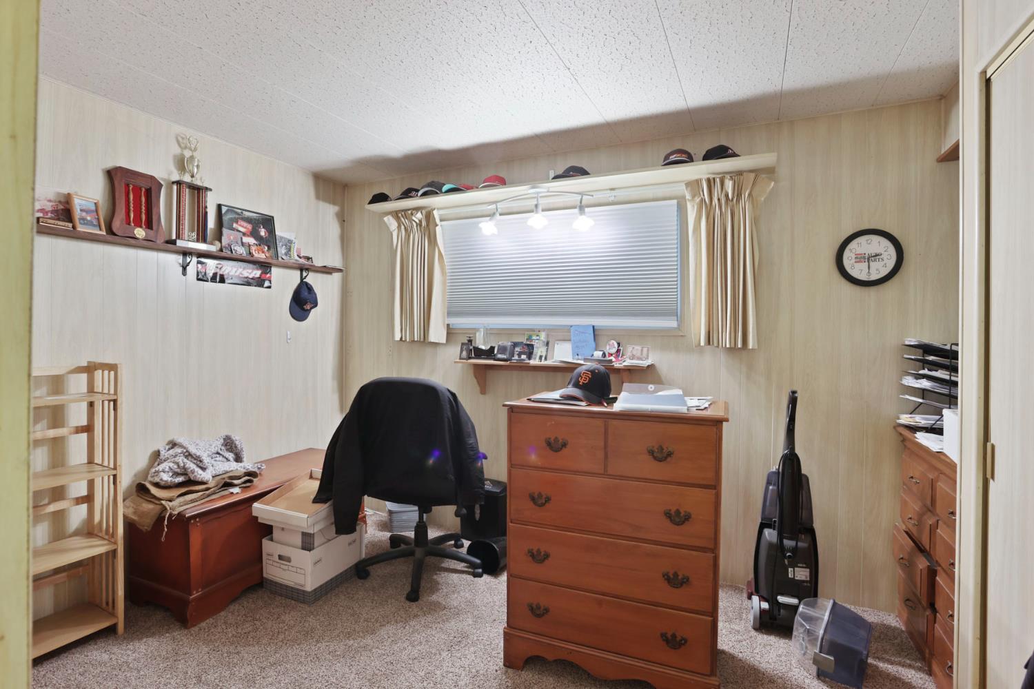 2505 Jackson Ave, Escalon, CA 95320
