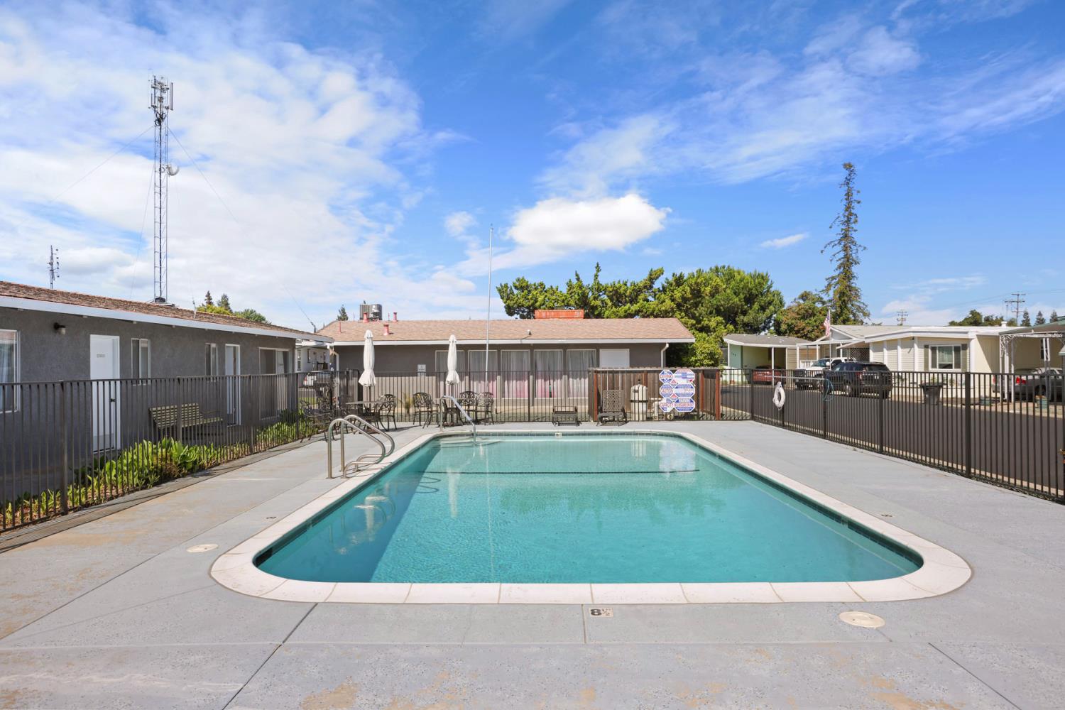 2505 Jackson Ave, Escalon, CA 95320