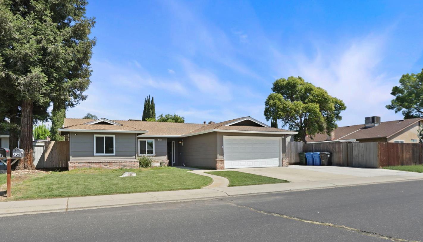 825 Buckingham Dr, Manteca, CA 95336